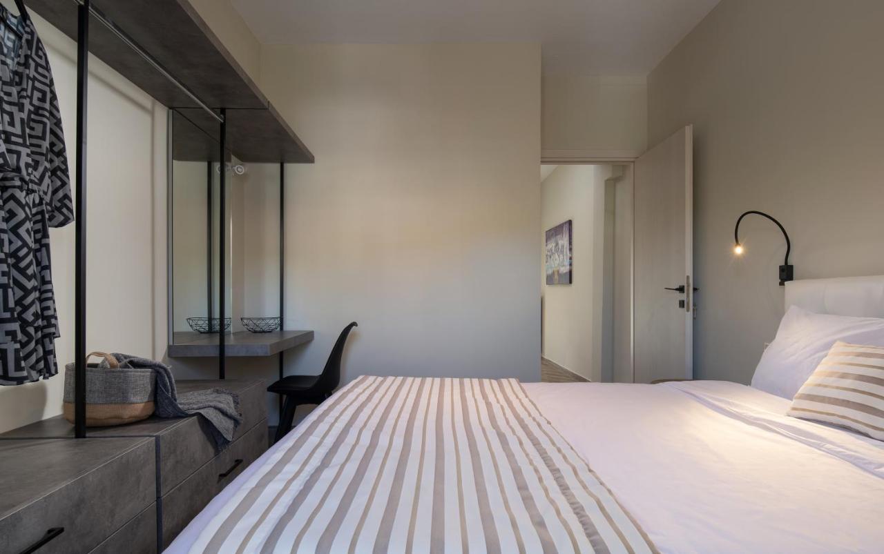 Olenia Luxury Apartments 3 Неос-Мармарас Экстерьер фото