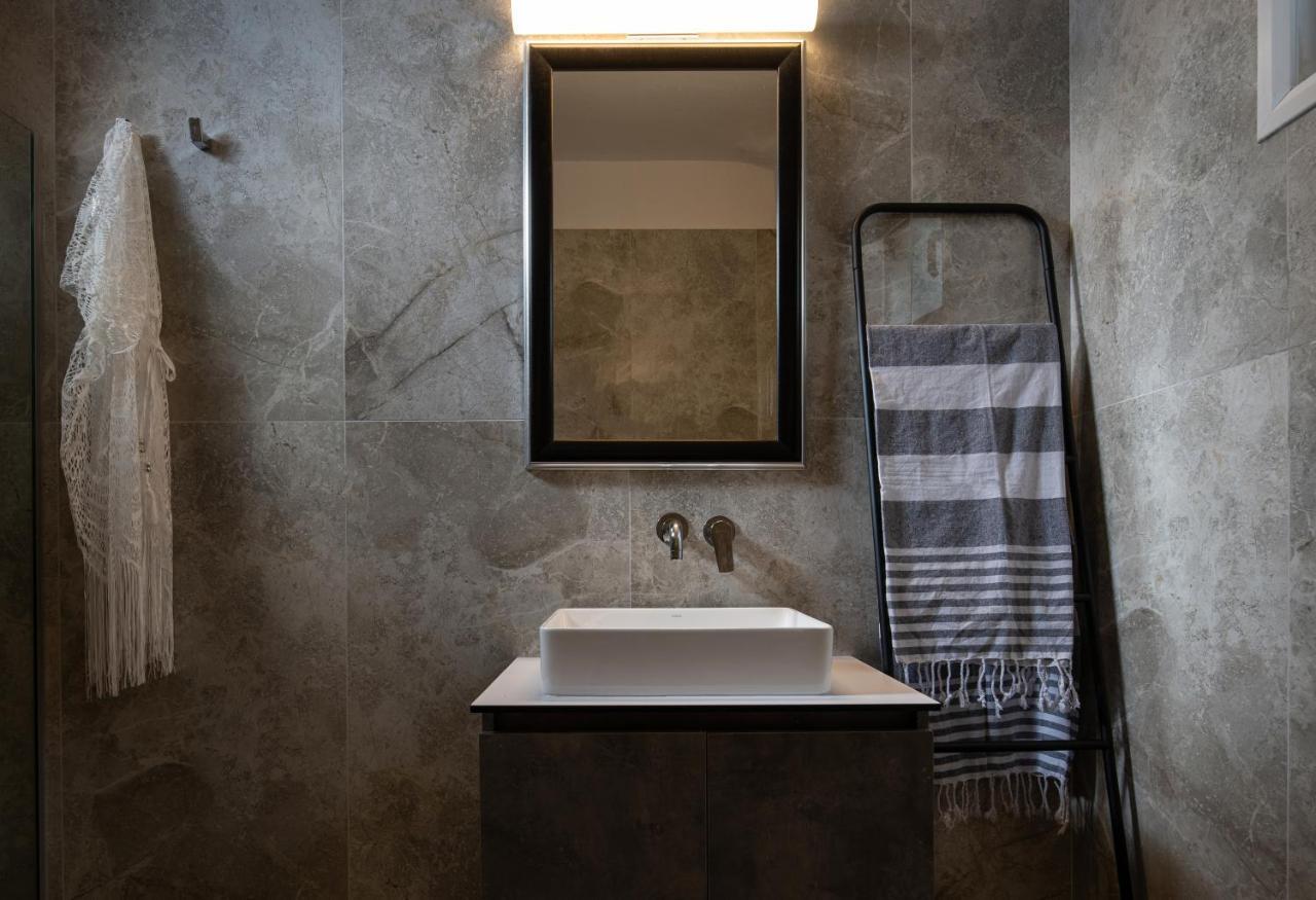Olenia Luxury Apartments 3 Неос-Мармарас Экстерьер фото